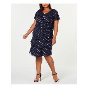 SLNY Dress Sheath Tiered Metallic V-Neck NWT. Size 18.